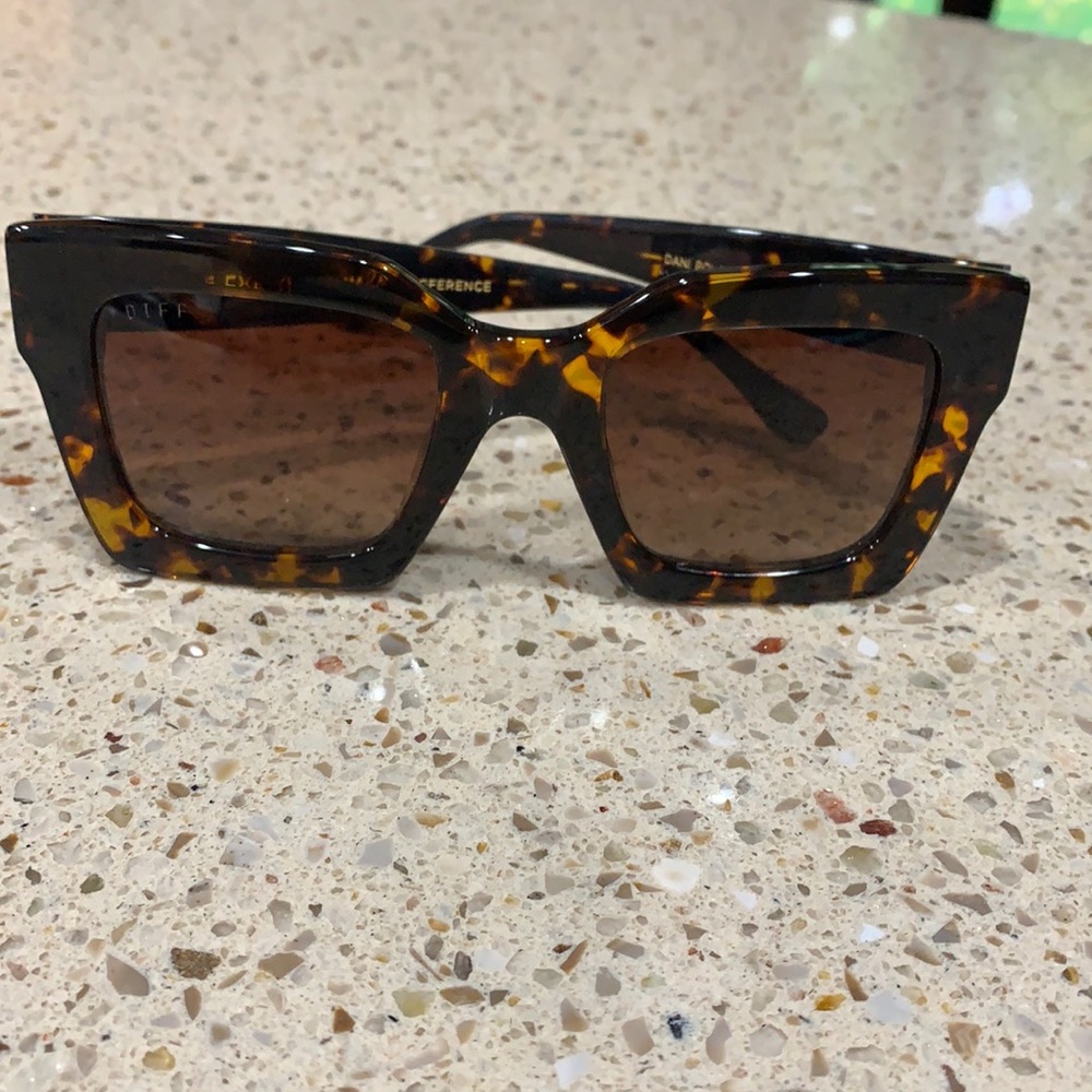 DIFF Sunglasses